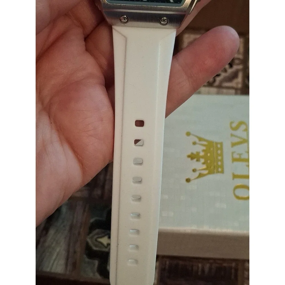 NIB OLEVS 2942G Mens Watch. Chrono W/Moon Phase Calendar,SS Case,White Strap.